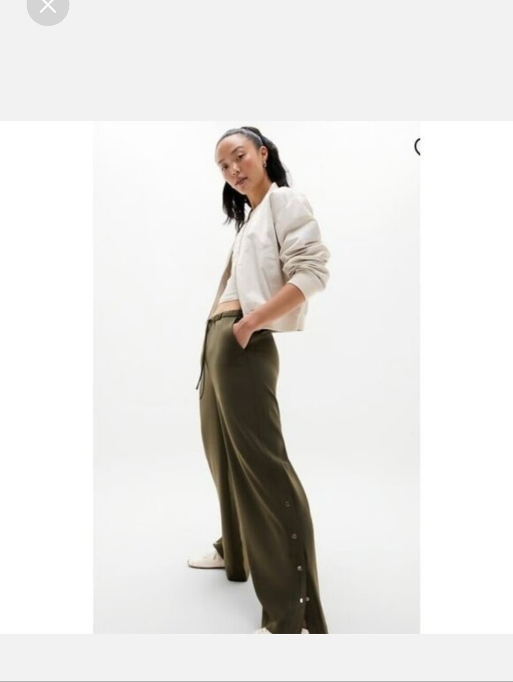 Athleta MVP Medium Petite Wide-Leg Olive Side-Snap Lounge Pants